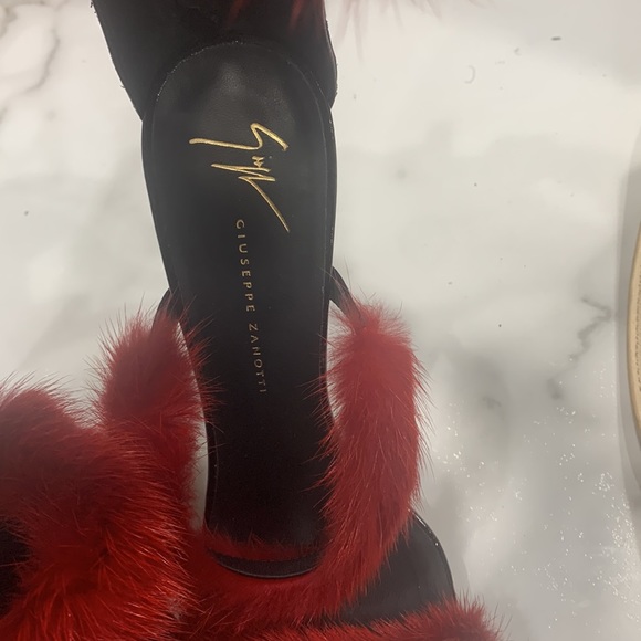 Giuseppe Zanotti Heels - Picture 3 of 9